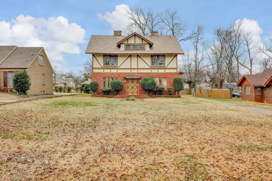 1674 S PARKWAY AVE, Memphis, TN 38106