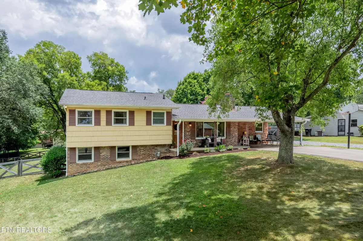 Knoxville, TN 37920,6616 Candy Lane