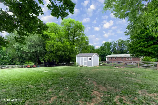 Knoxville, TN 37920,6616 Candy Lane