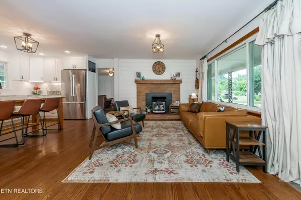 Knoxville, TN 37920,6616 Candy Lane