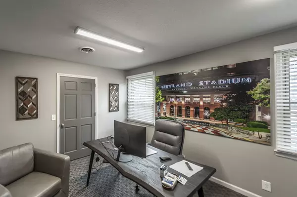 Goodlettsville, TN 37072,405 Two Mile Pike