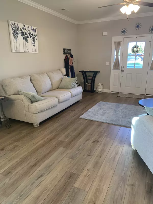 Shelbyville, TN 37160,967 Horse Mountain Rd #2F