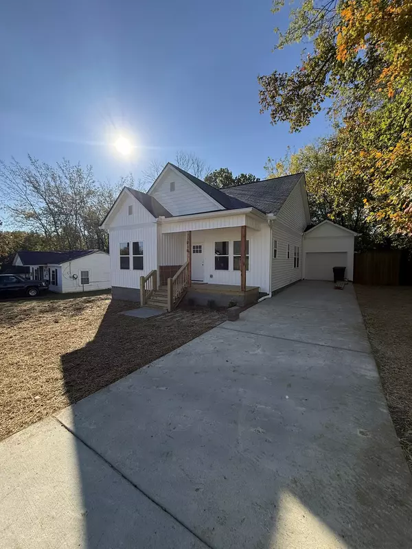 Springfield, TN 37172,910 17th Ave #E