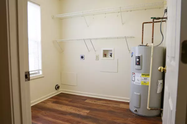 Hopkinsville, KY 42240,745 Sivley Rd