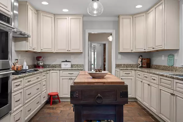 Chattanooga, TN 37404,2130 Old Ringgold Road