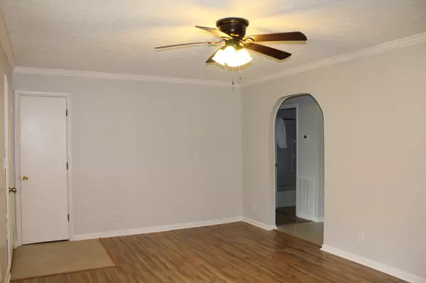 Tennessee Ridge, TN 37178,1165 Green Shanty Rd