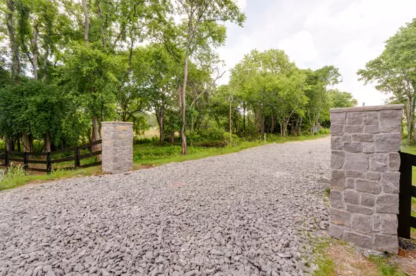 355 Preserve Manor, Madison, TN 37115