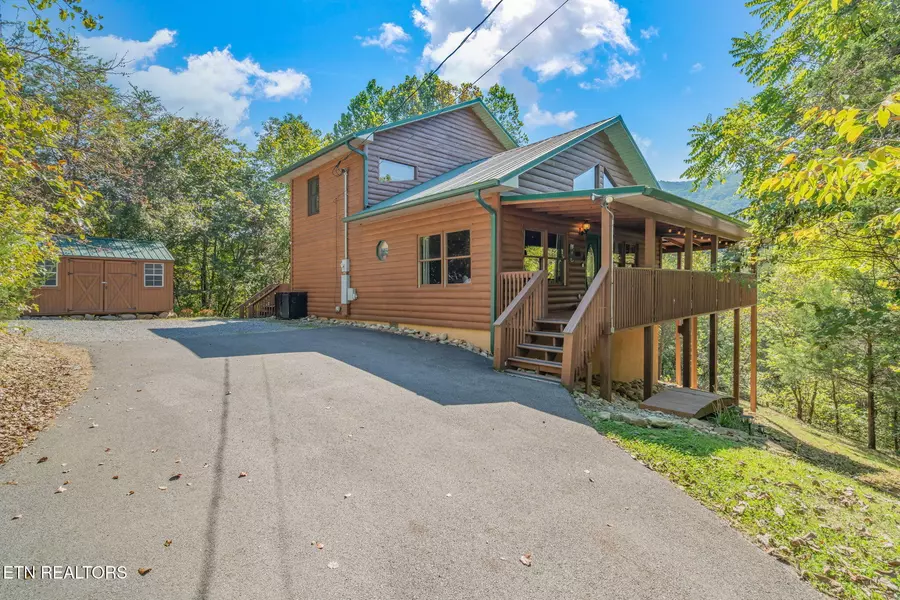 1723 Springer Rd, Sevierville, TN 37862