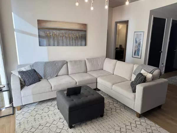 Nashville, TN 37203,600 12th Ave #S #822