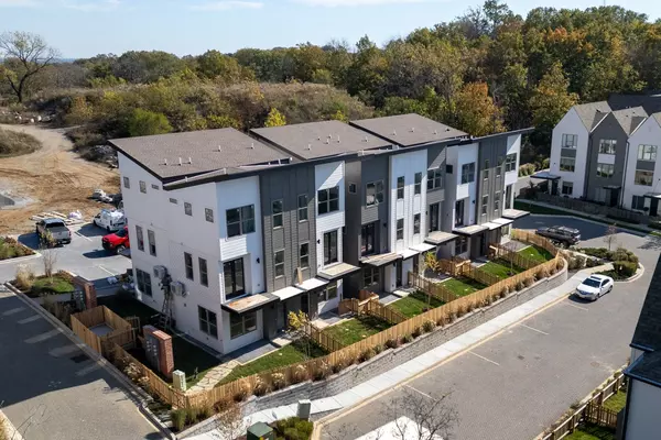 Nashville, TN 37216,102 Mammoth Pass