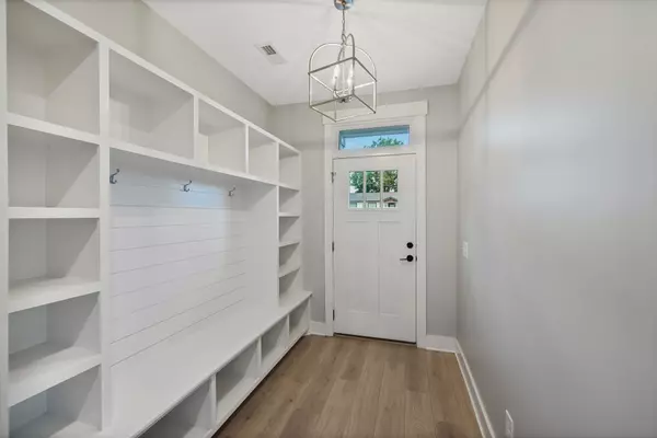 Nashville, TN 37207,2085 Oakwood Ave