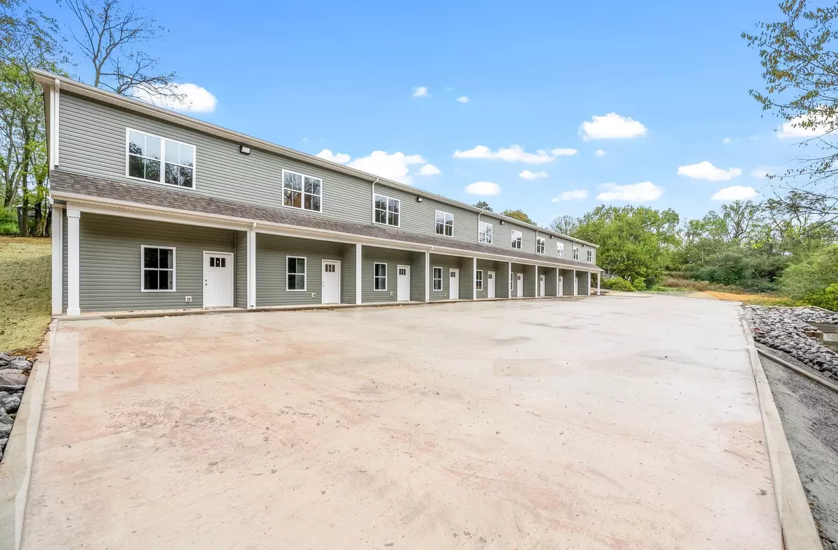 Clarksville, TN 37042,329 Cedar Ct