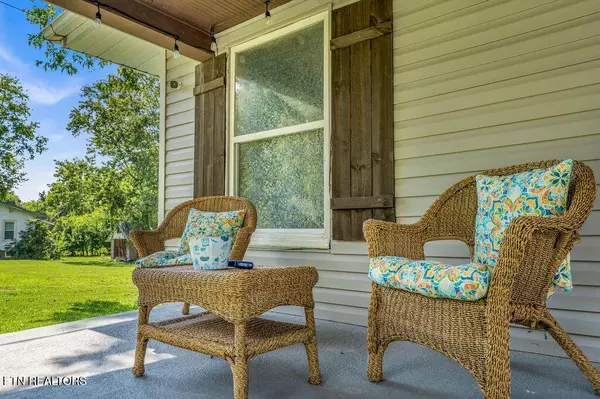 Maryville, TN 37801,119 Pinedale St