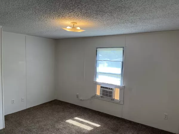 Ashland City, TN 37015,104B Batson St