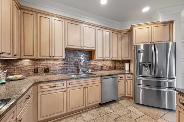 Nashville, TN 37203,110 31st Ave #N #508