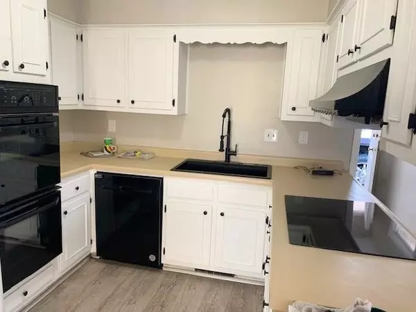 Memphis, TN 38116,5215 CRESSER ST