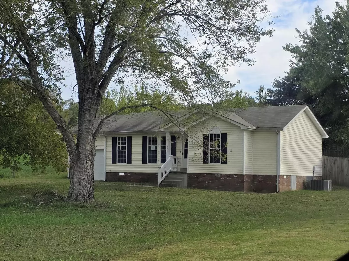 Clarksville, TN 37042,998 Hot Shot Dr