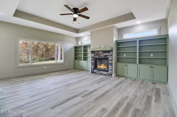 Jamestown, TN 38556,880 Allardt Hwy