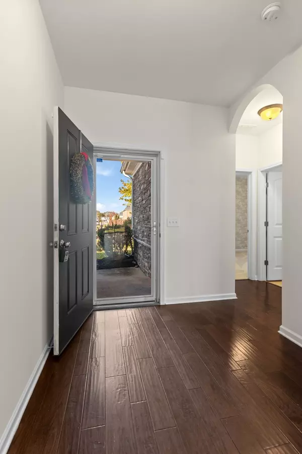 Murfreesboro, TN 37128,3227 Milkweed Dr