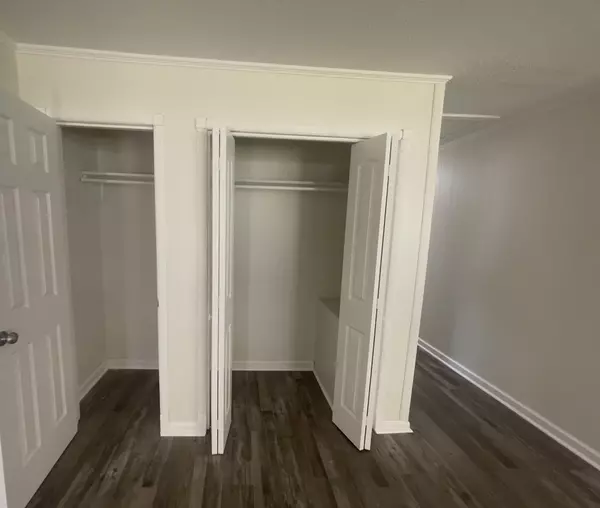 Bolivar, TN 38008,124 SHARON ST