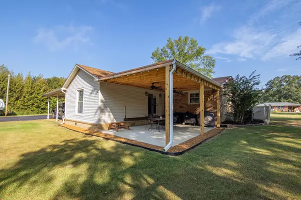 Savannah, TN 38372,1320 RICH RD