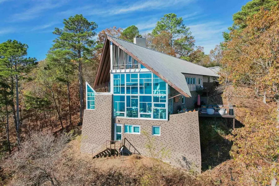 1196 SANDPIPER PT, Counce, TN 38326