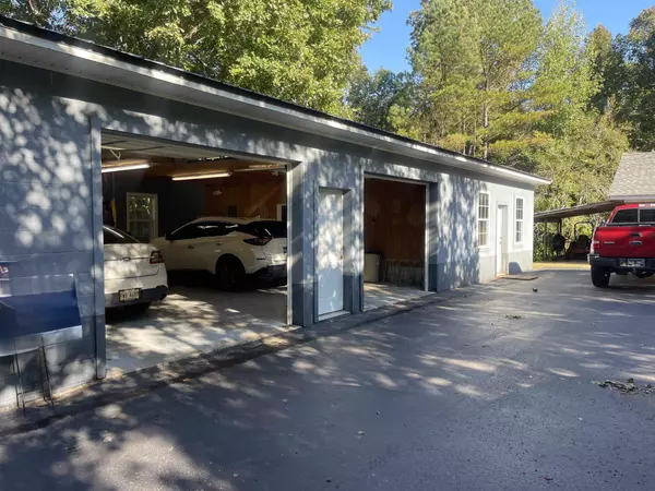 Booneville, MS 38829,296 CR 2180 RD