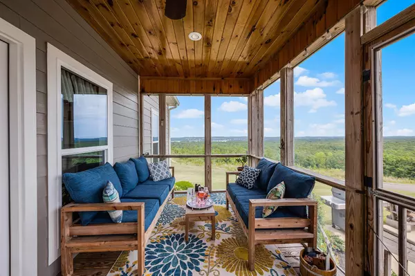 Counce, TN 38326,460 TURKEY KNOB LN