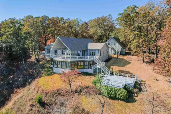 Counce, TN 38326,910 PORT LN