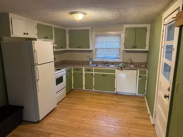 Dickson, TN 37055,122 Pond Rd