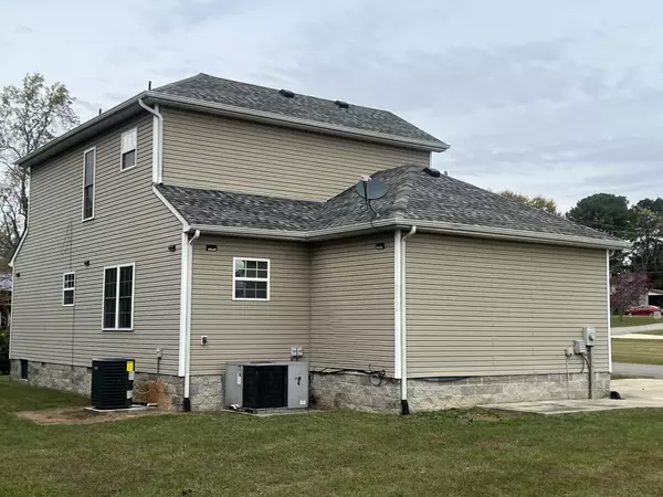 Winchester, TN 37398,305 Duncan Ln