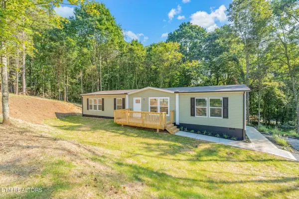 Loudon, TN 37774,400 Matlock Tr