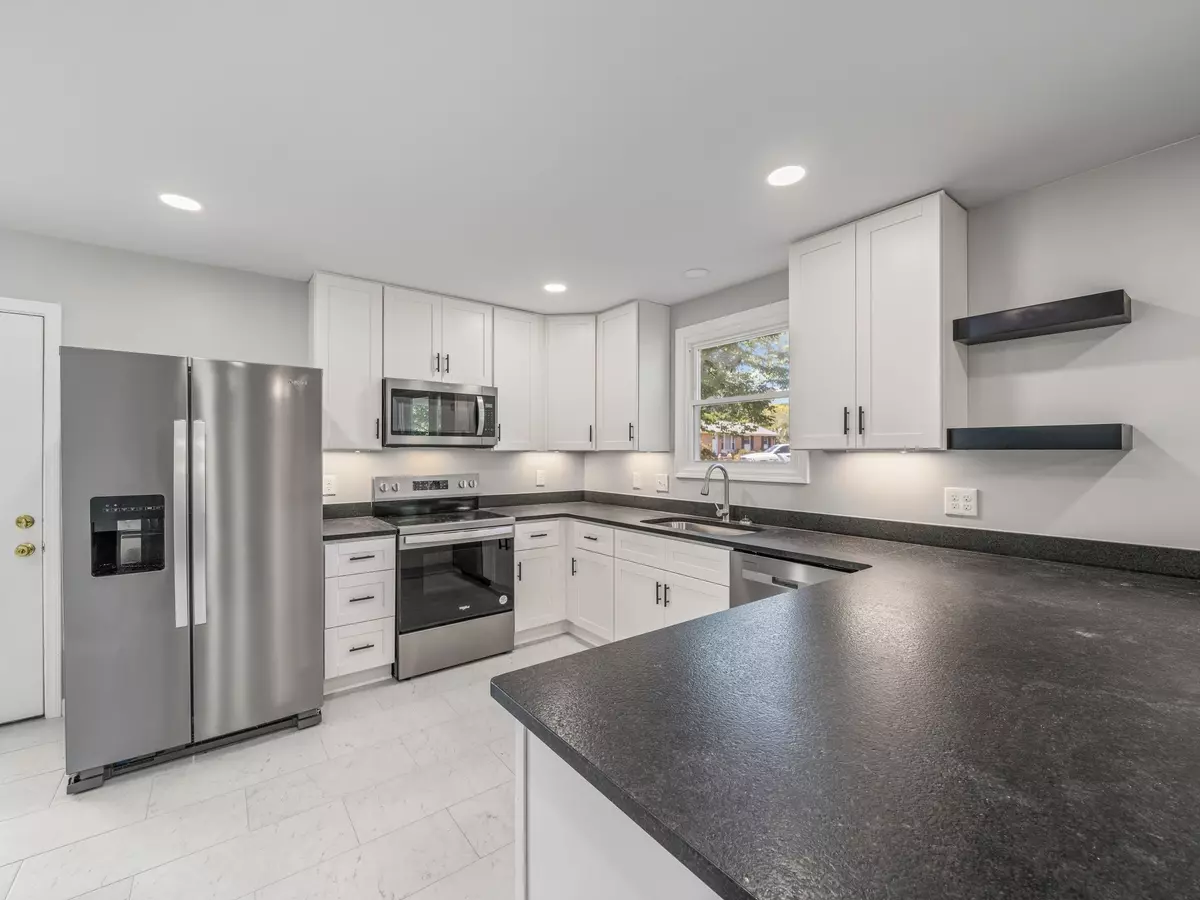 Clarksville, TN 37042,2 Charlemagne Blvd