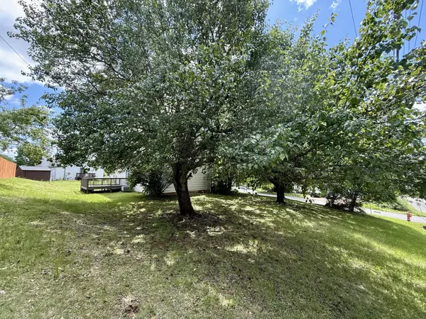 Antioch, TN 37013,5801 Labrador Ln