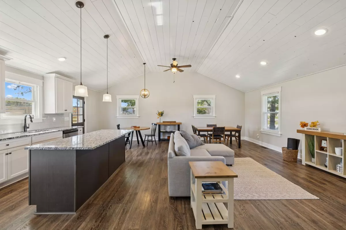 Burns, TN 37029,100 Tidwell St