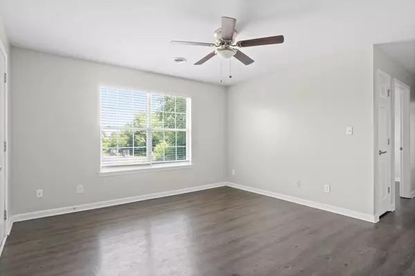 Clarksville, TN 37040,3855 Northeast Dr #F