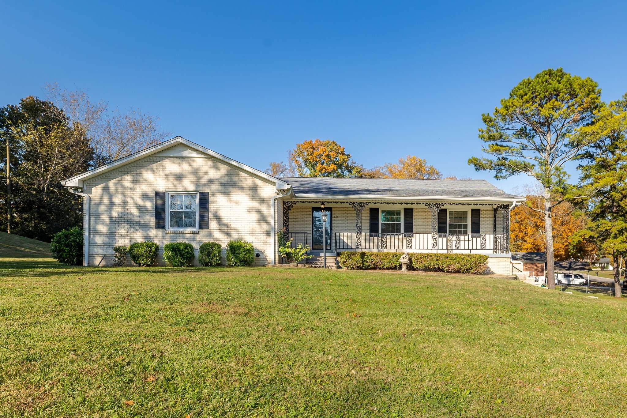 221 Jackson Heights Rd, Columbia, TN 38401