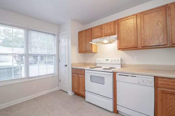 Clarksville, TN 37043,299 Raleigh Drive #E2