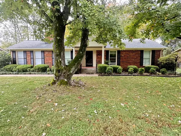 2314 Battleground Dr, Murfreesboro, TN 37129