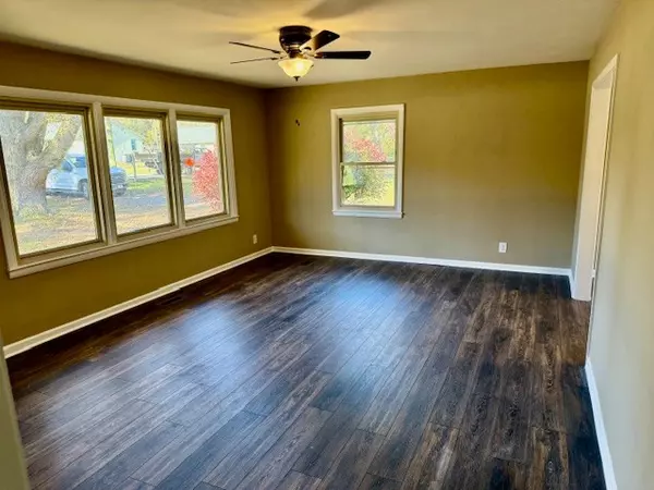 Tullahoma, TN 37388,406 Foxboro Ln