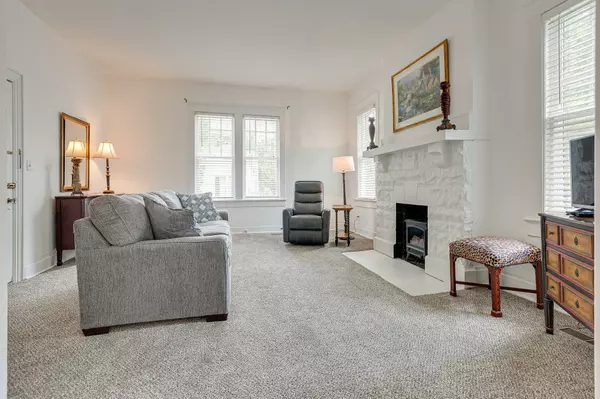 Franklin, TN 37064,210 5th Ave #S #2