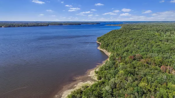 Big Sandy, TN 38221,185 Sunset Pass