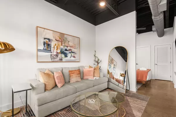 Nashville, TN 37217,293 Plus Park Blvd #203