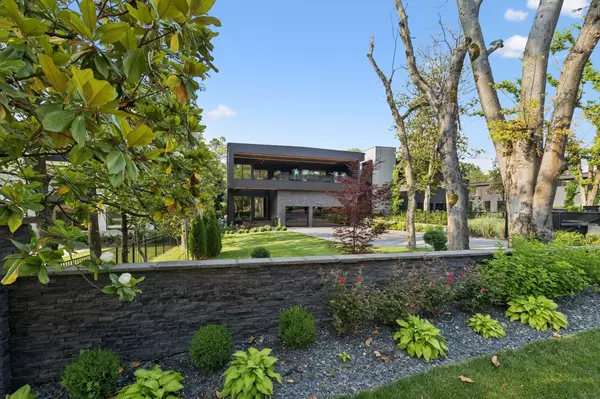 Nashville, TN 37215,3916 Harding Pl