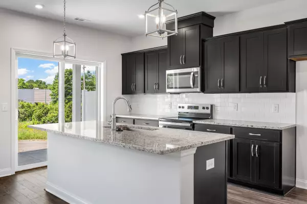 Columbia, TN 38401,2204 Melk Lane