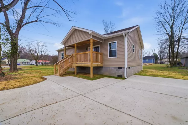 Waverly, TN 37185,104 Fairground Dr