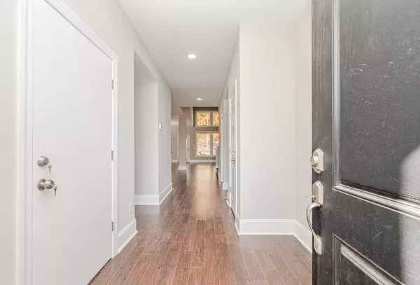 White House, TN 37188,422 Meandering Way