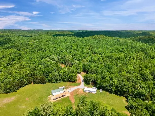 5892 Rockhouse Rd, Linden, TN 37096