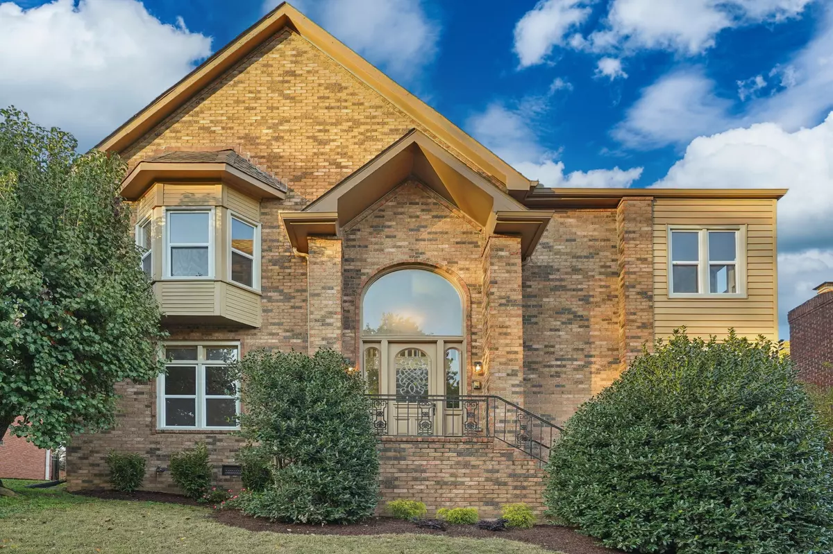 Nashville, TN 37215,700 Summerwind Cir