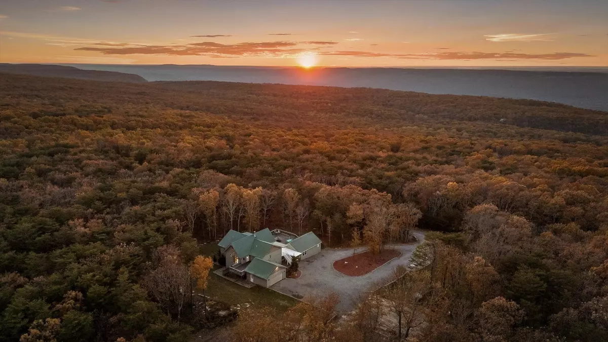 Menlo, GA 30731,504 Wolf Run